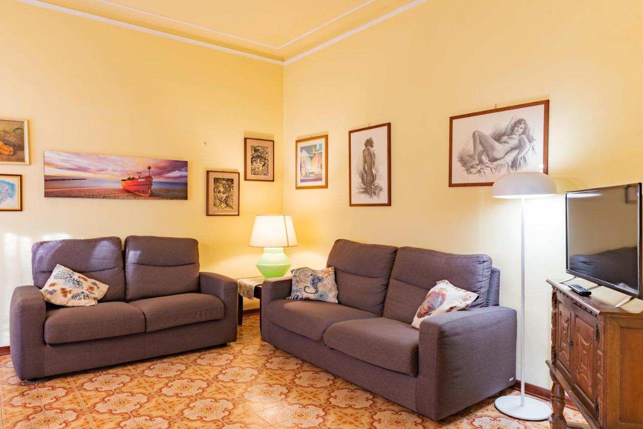 Apartment Holiday Versilia كامايوري المظهر الخارجي الصورة