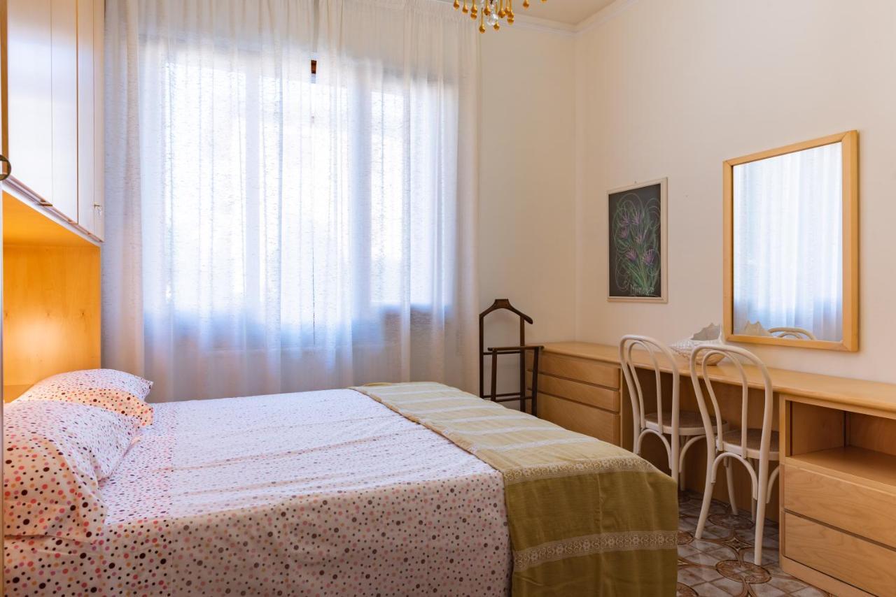 Apartment Holiday Versilia كامايوري المظهر الخارجي الصورة